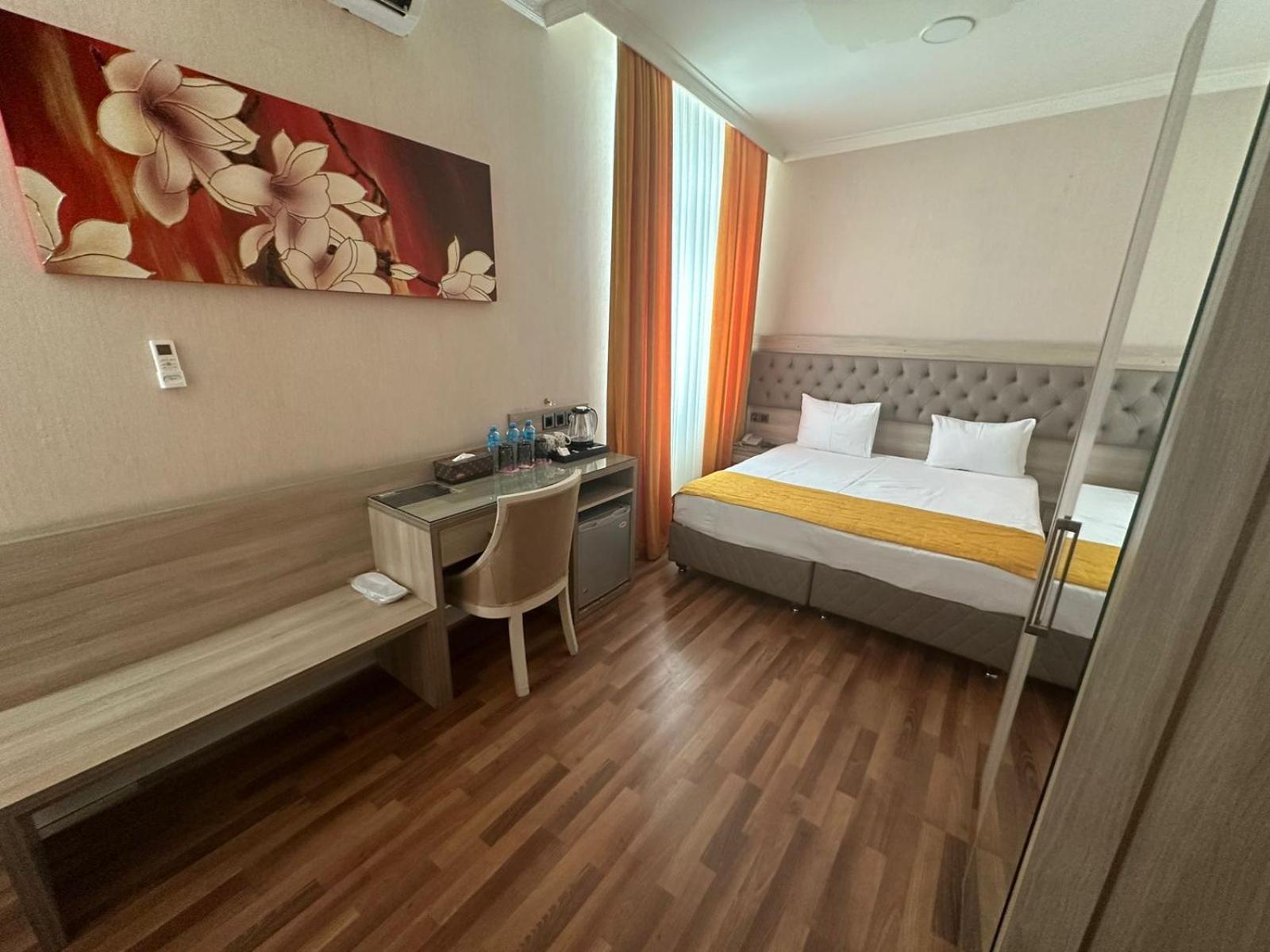 Hotel Empire Business Баку Экстерьер фото